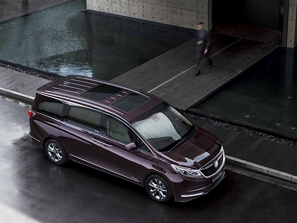 別克商務車